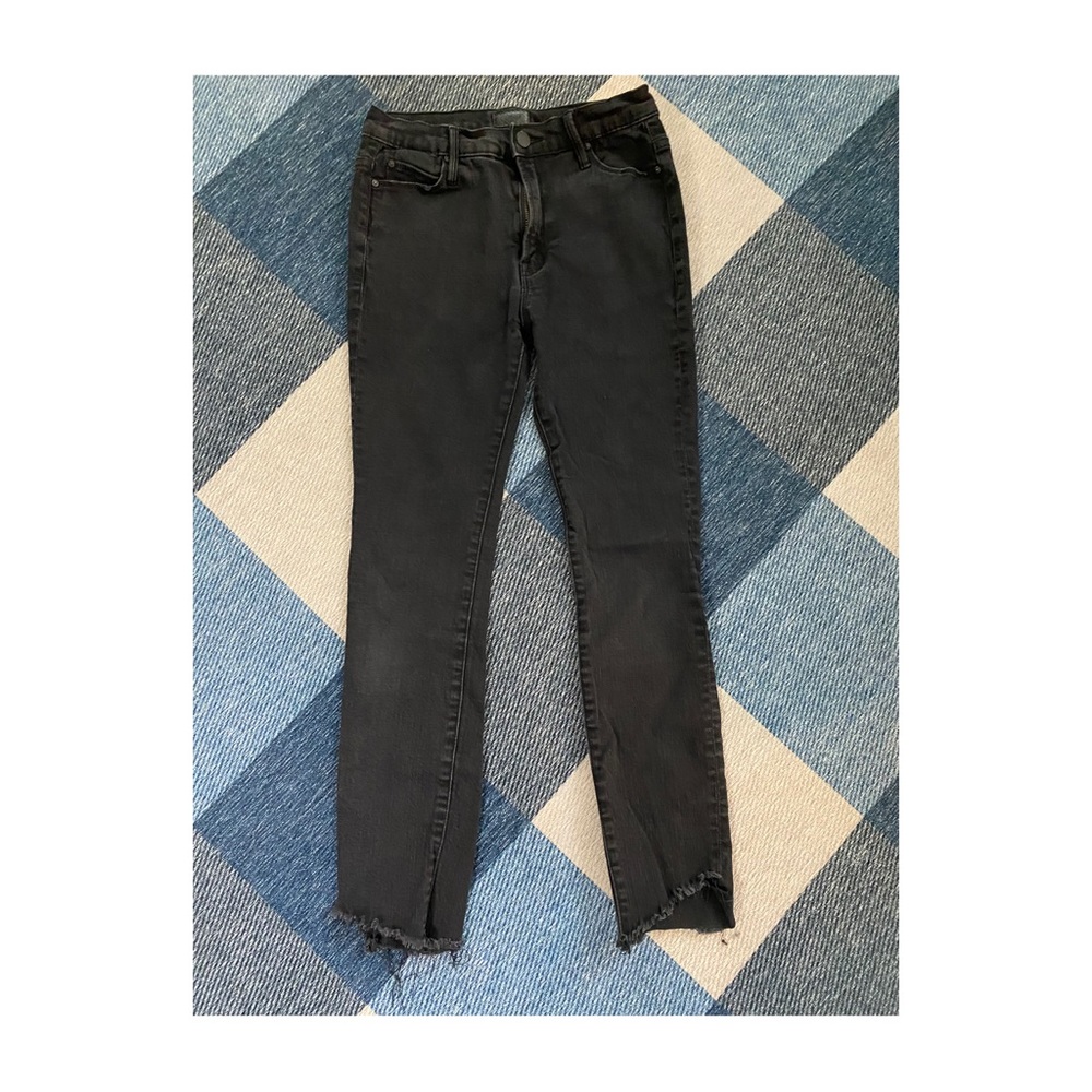 MOTHER Stunner Zip Ankles Step Fray Black Denim Sz 26 runs small